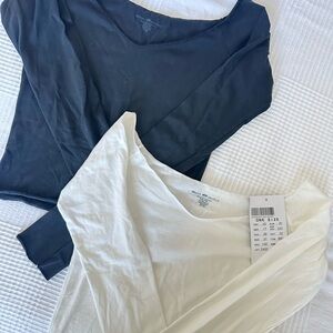 BRANDY MELVILLE MAYSON V NECK TOP SET OF TWO